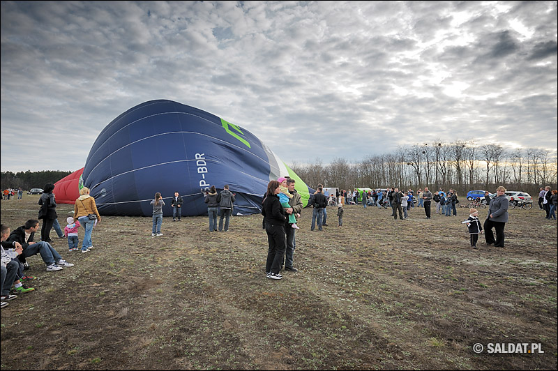 27  zaw-balon27.jpg  27